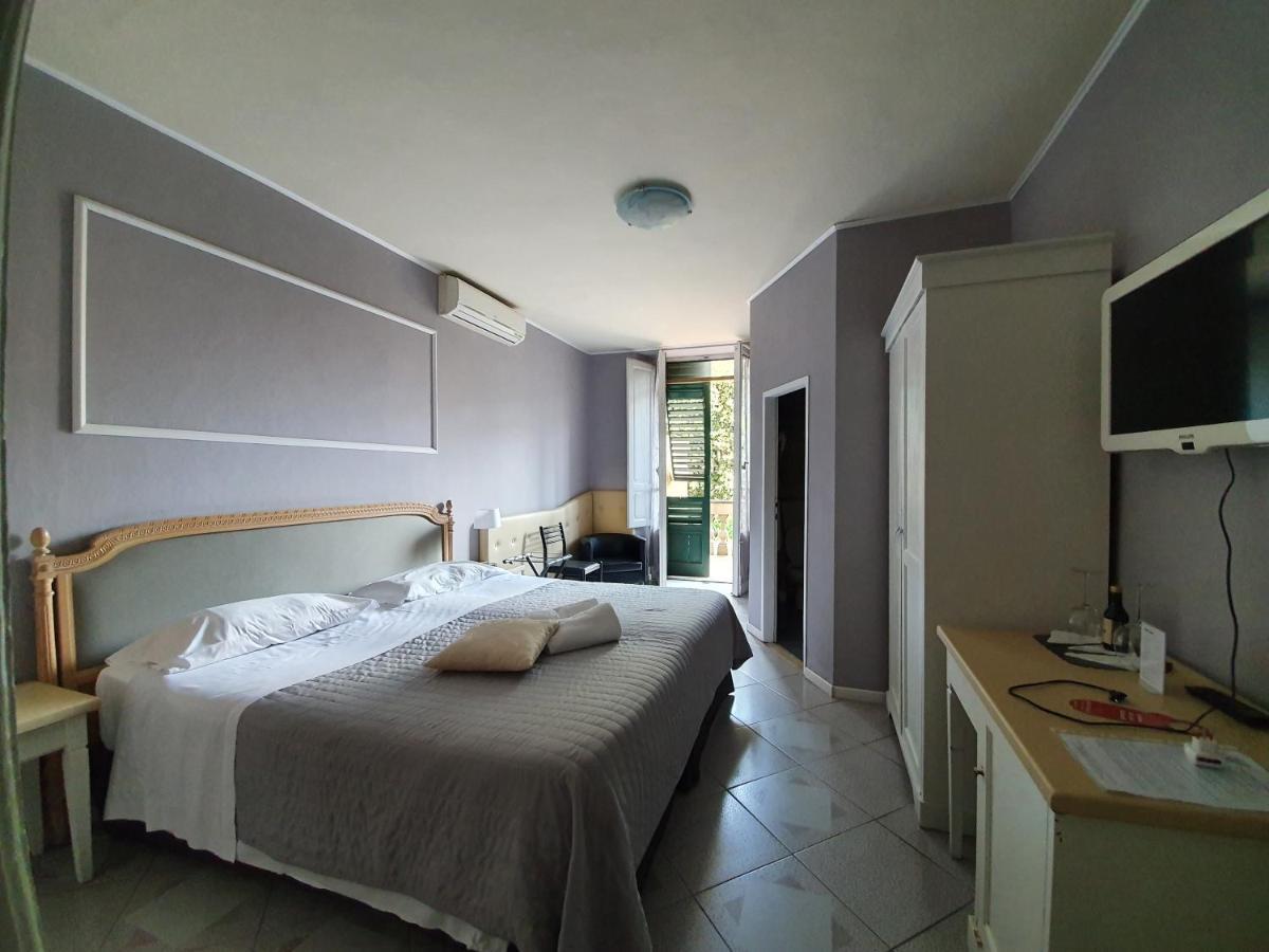 Double Room Balcony,1015777021:JPEG