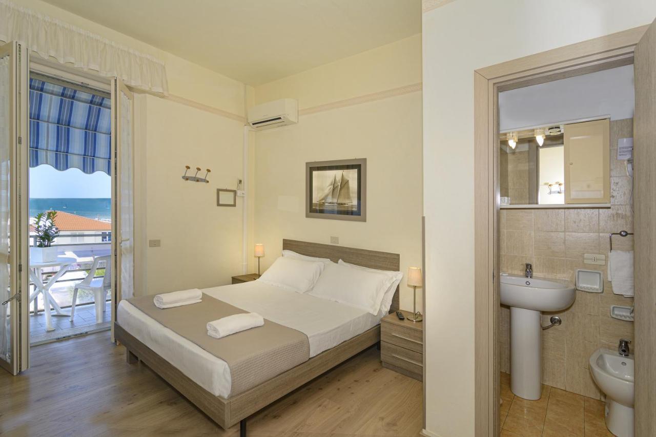 Triple Room Balcony Sea View