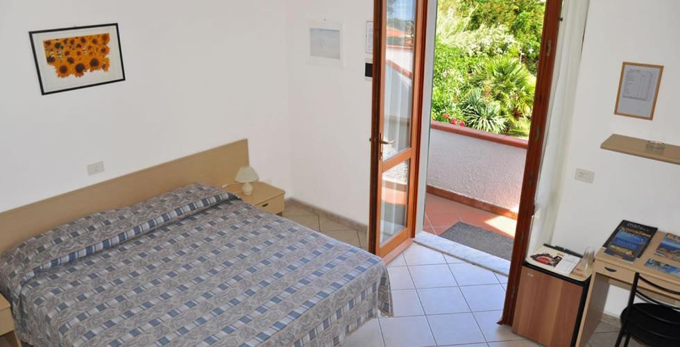 Double or Twin Room,1036139227:JPEG