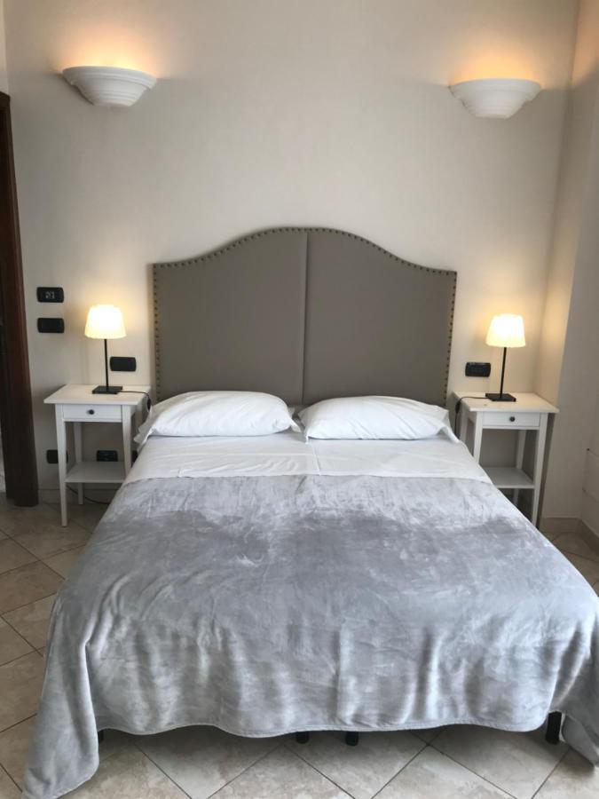 Standard Double or Twin Room,1043337256:JPEG