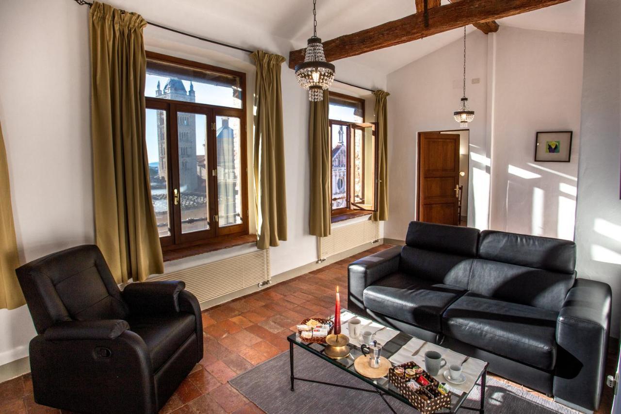 Superior Two-Bedroom Apartment,1094729574:JPEG