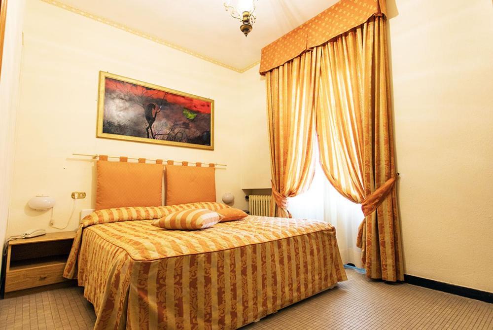 Standard Single Room,1102157430:JPEG
