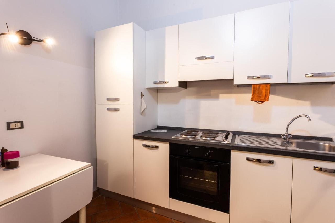 One-Bedroom Apartment,1094601036:JPEG
