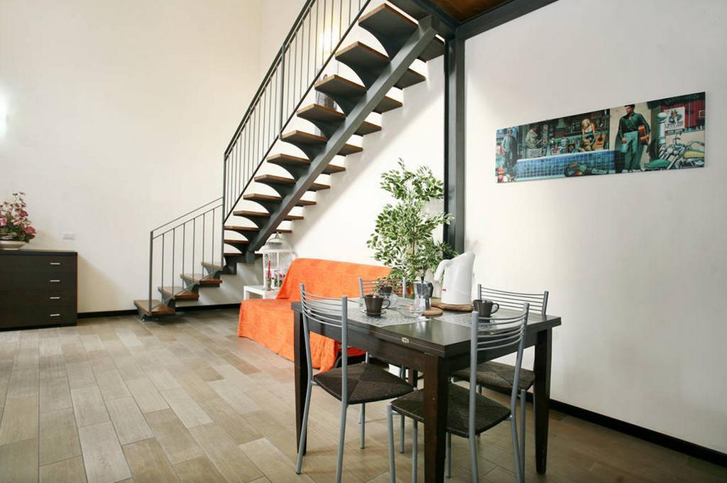 Loft,685718514:JPEG