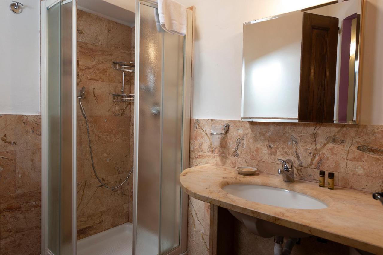 Double Room,1122930852:JPEG