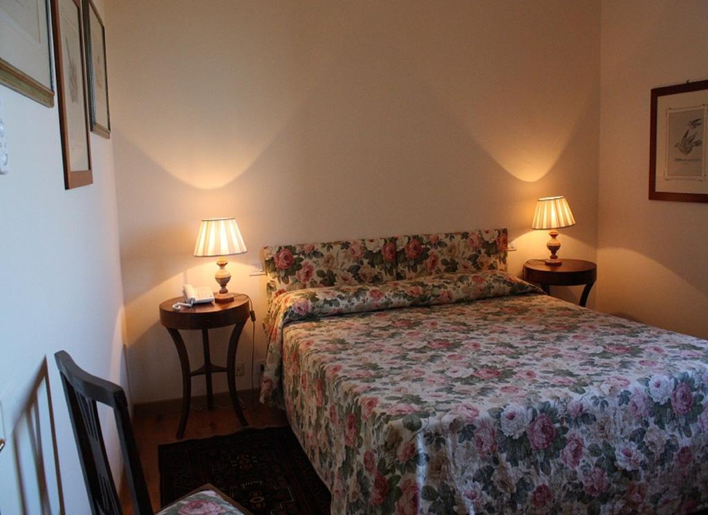 Single Room,443051568:JPEG