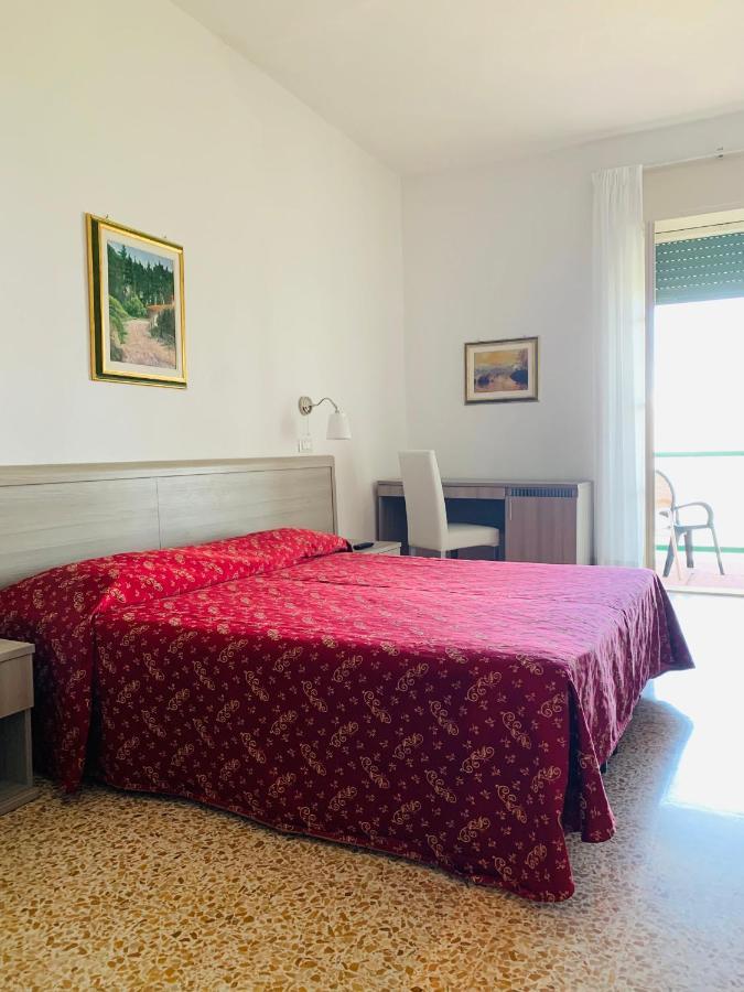 Double Room,1127899743:JPEG