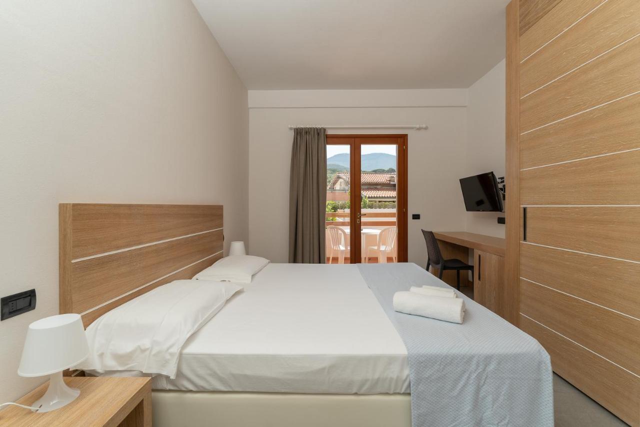 Double or Twin Room Partial Sea View