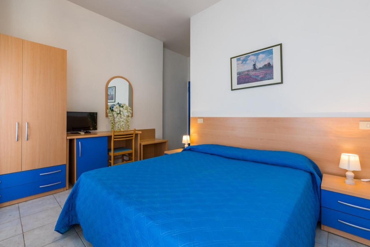 Standard Double Room,1139157181:JPEG