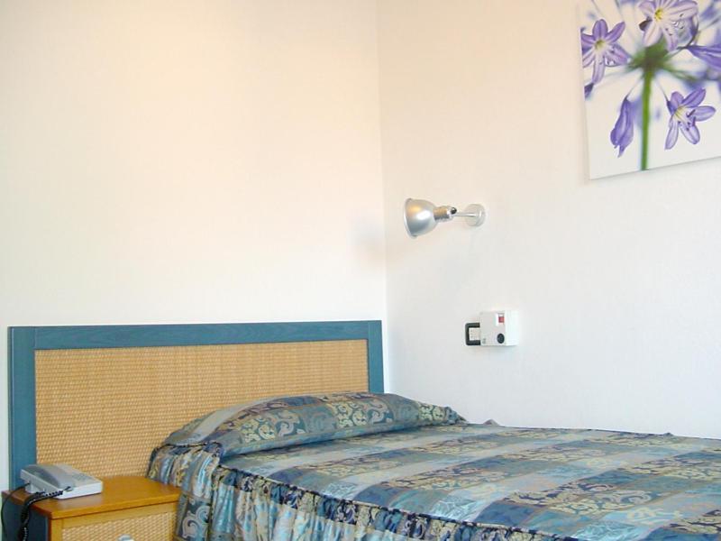 Single Room,12454401:JPEG