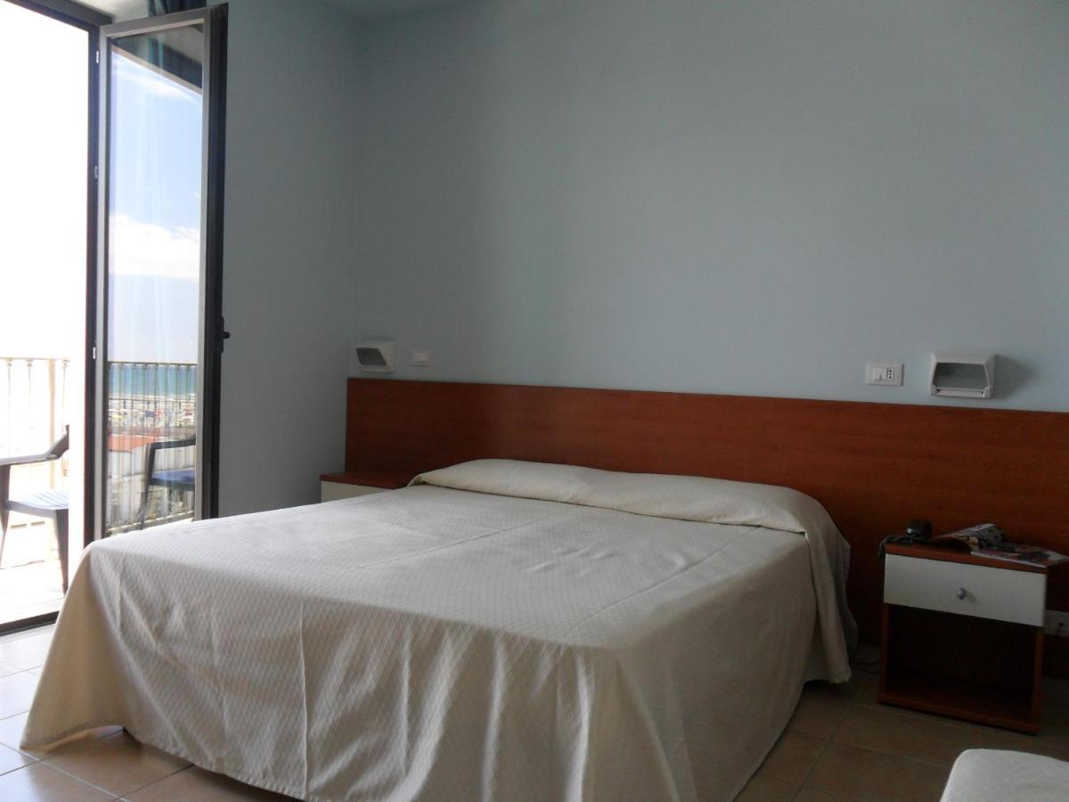 Triple Room Balcony Sea View