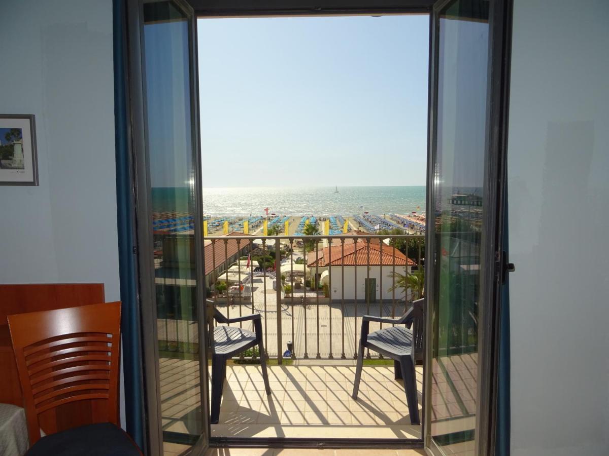 Quadruple Room Balcony Sea View