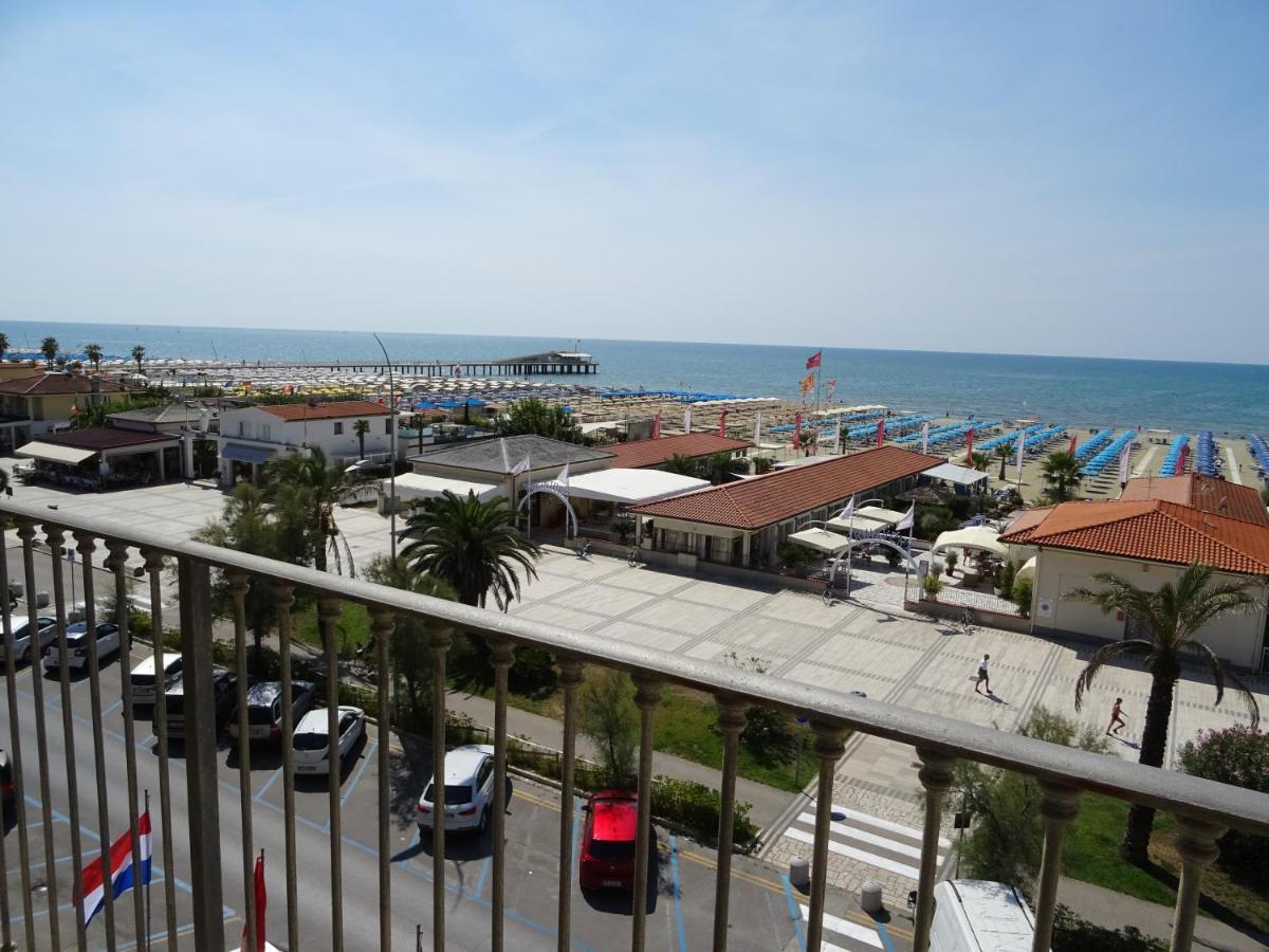 Quadruple Room Balcony Sea View
