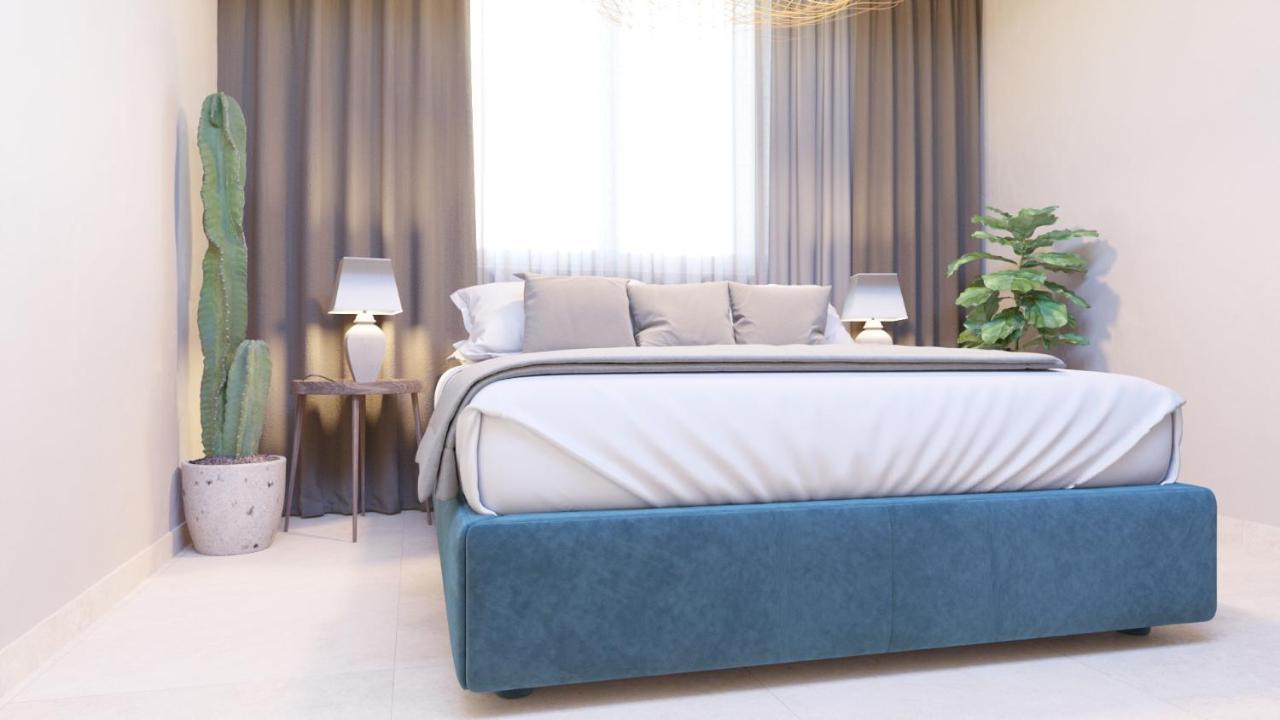 Royal Apartment Sea View