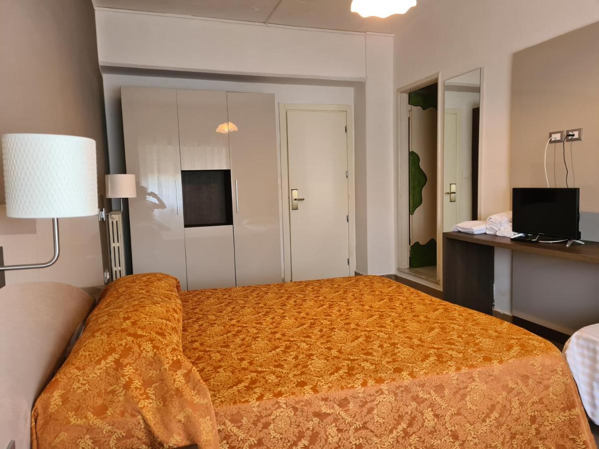 Double or Twin Room,1593904765:JPEG