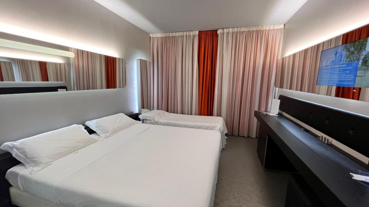 Classic Triple Room,1199285647:JPEG