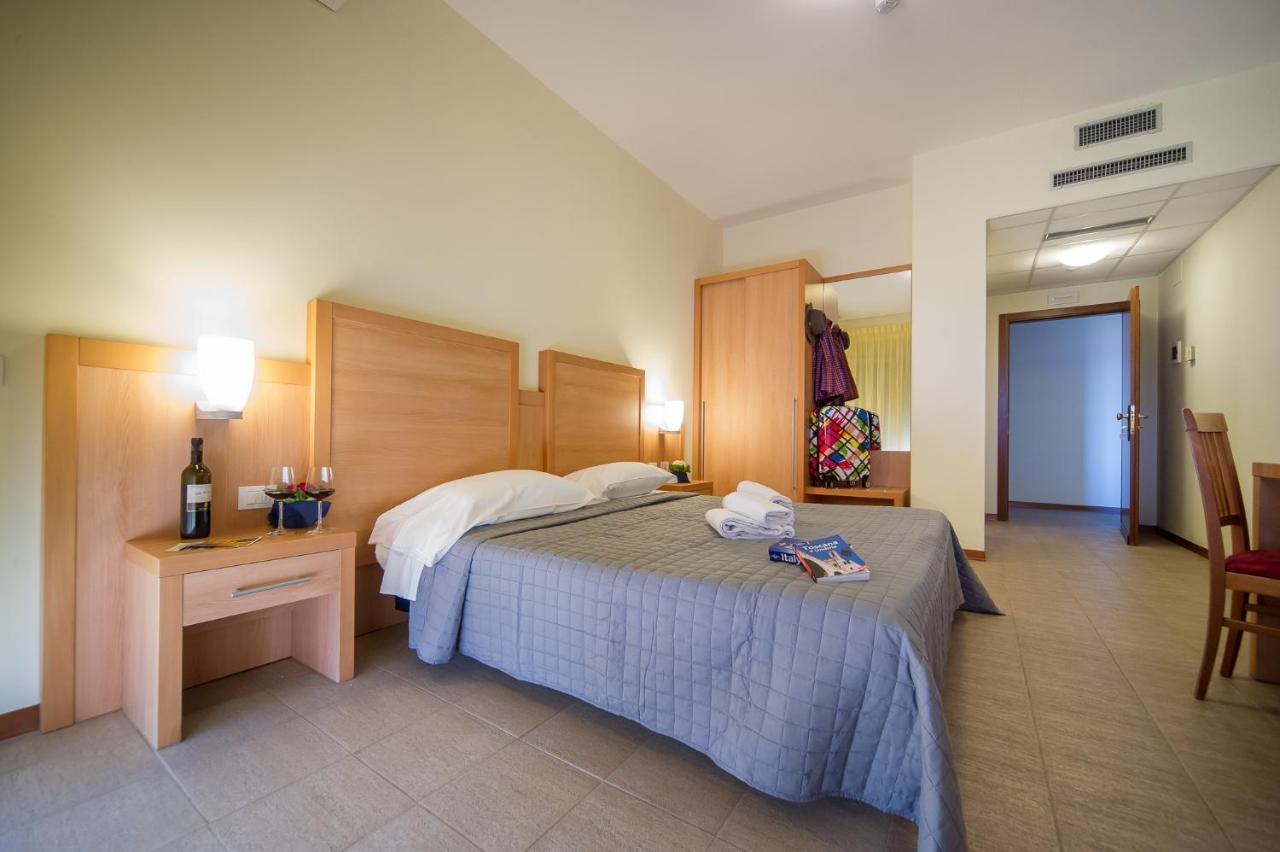 Double Room Balcony,1193407471:JPEG