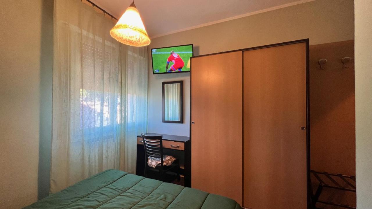 Single Room,1206359788:JPEG