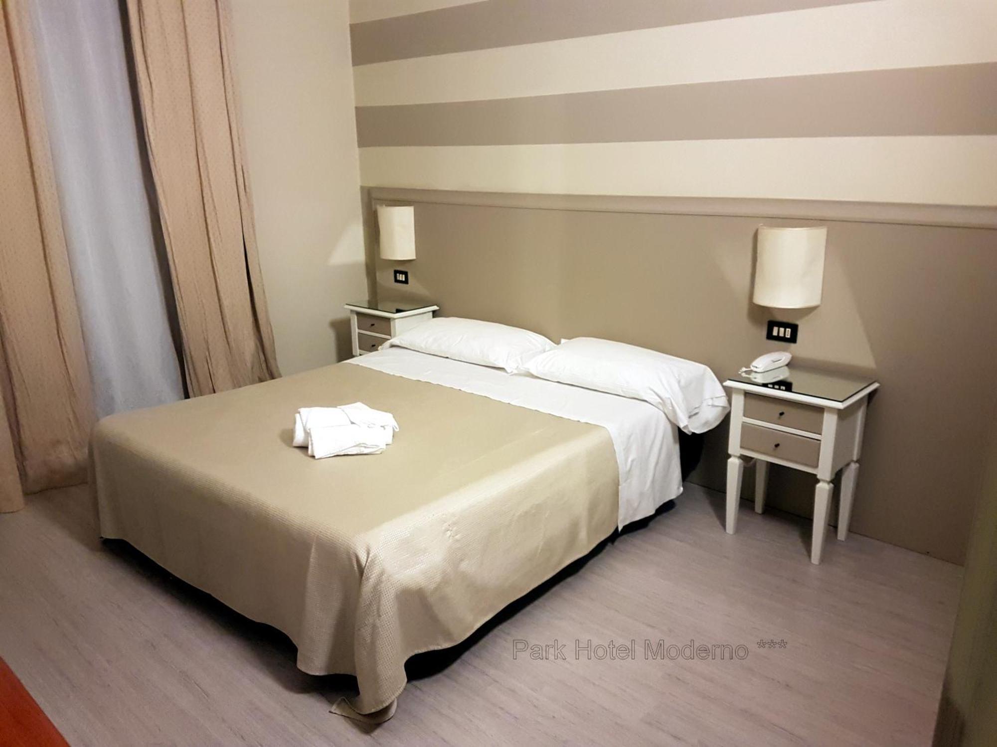 Double Room,339654850:JPEG