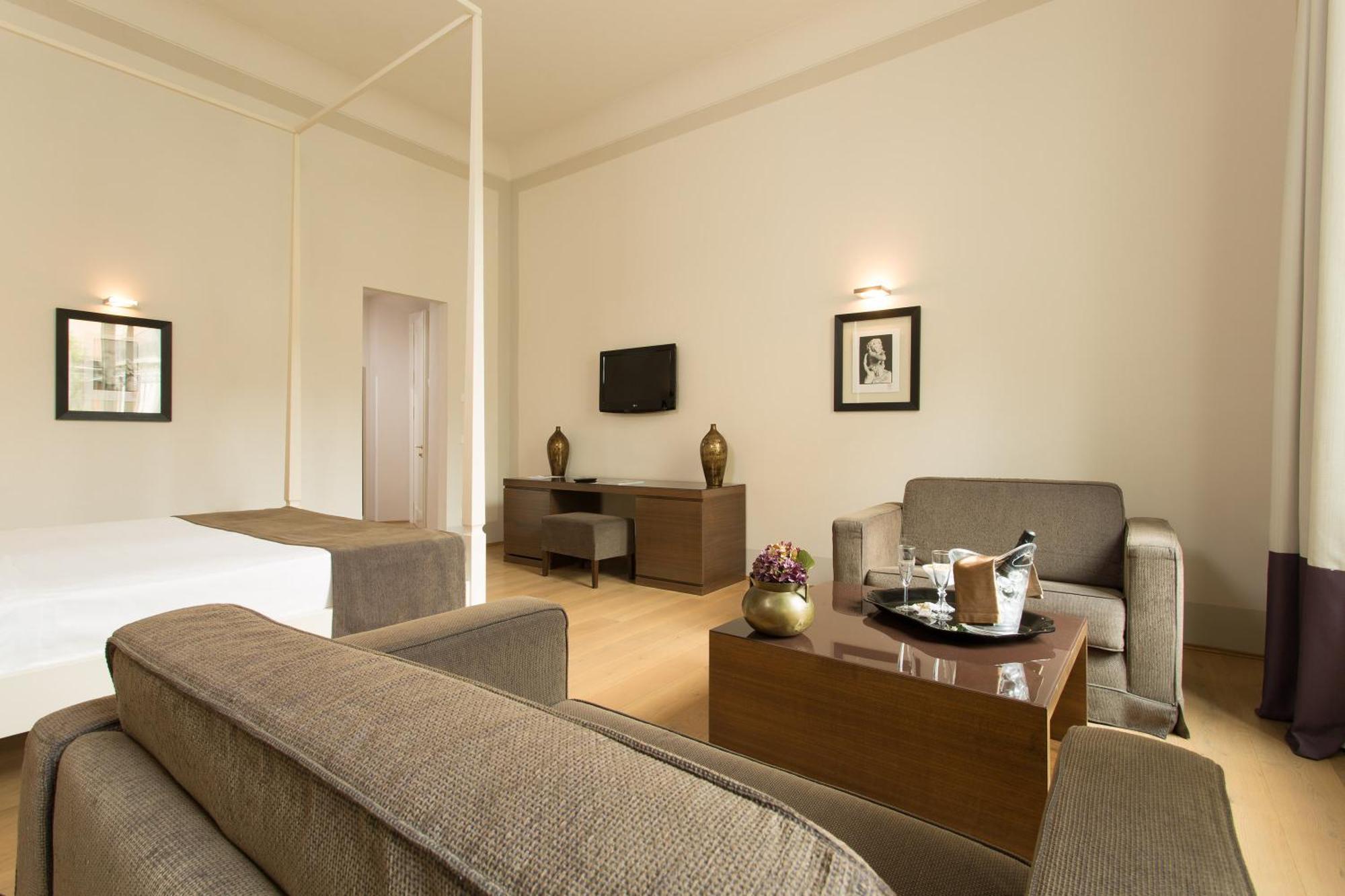 Junior Suite Garden View