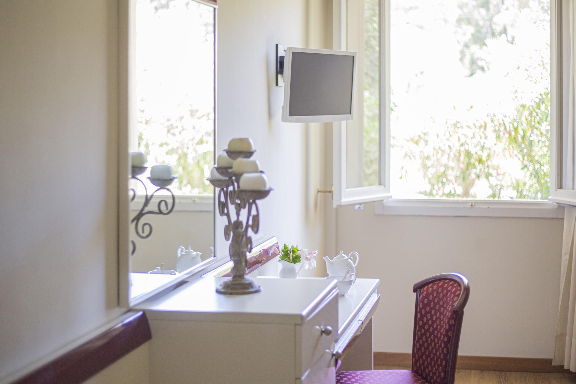 Budget Double or Twin Room Garden View,1216263514:JPEG