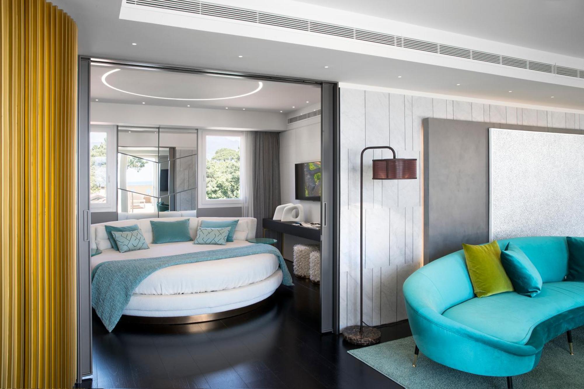 Penthouse Suite,1216281880:JPEG