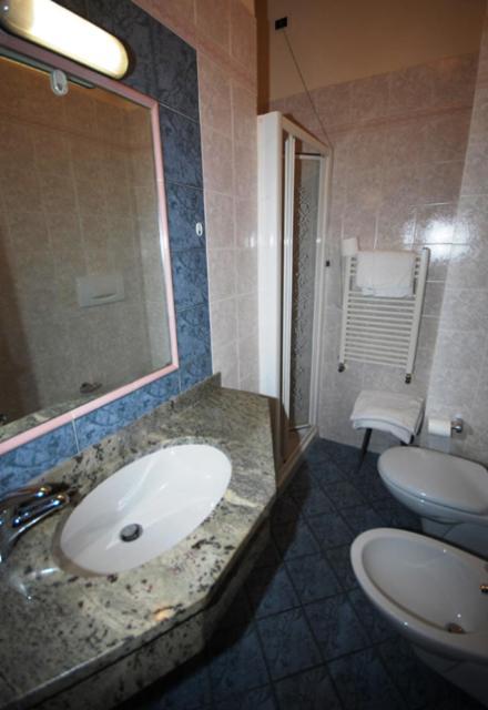 Double or Twin Room,1216316881:JPEG
