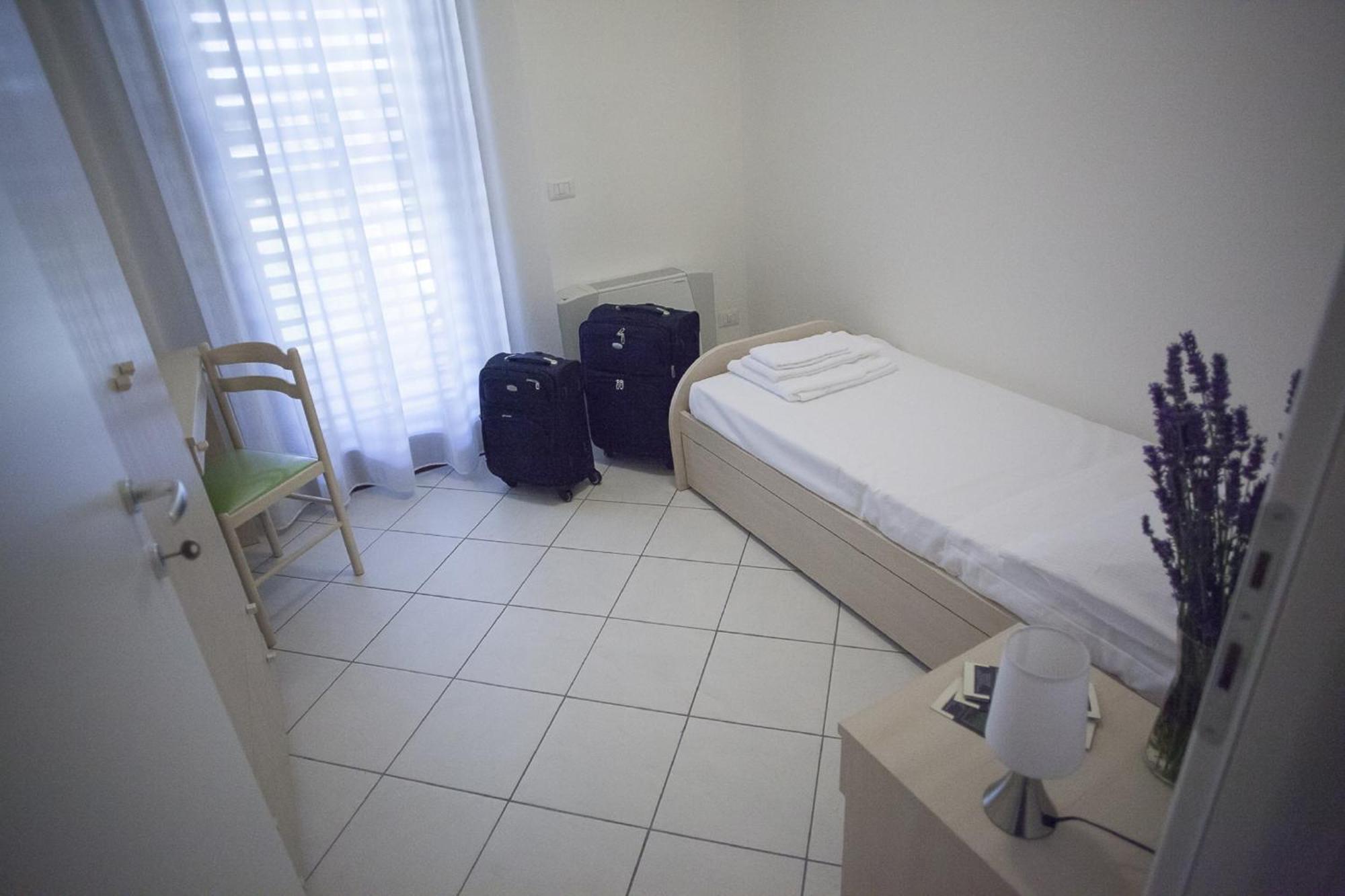 Two-Bedroom Apartment,110239617:JPEG