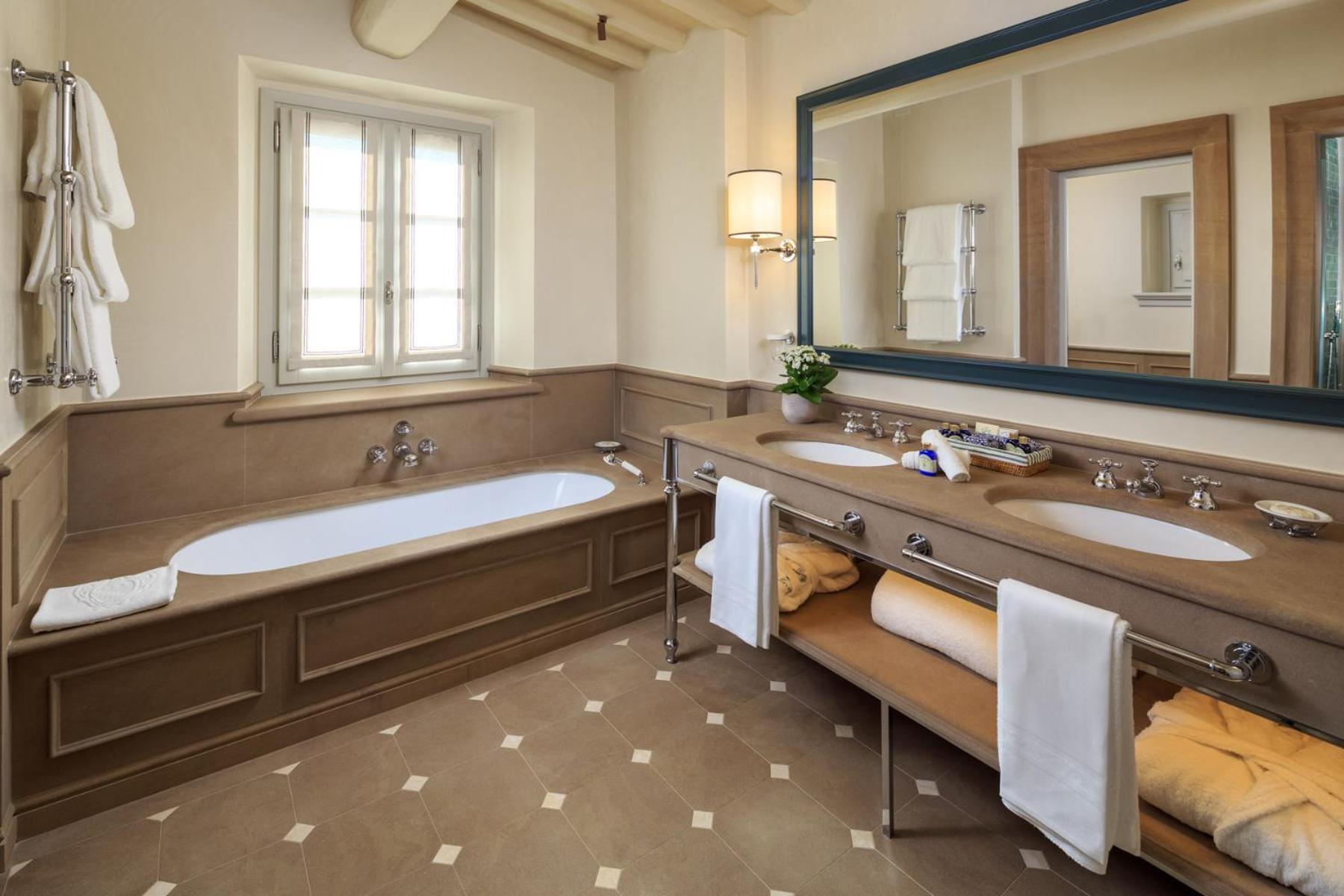 Deluxe Junior Suite