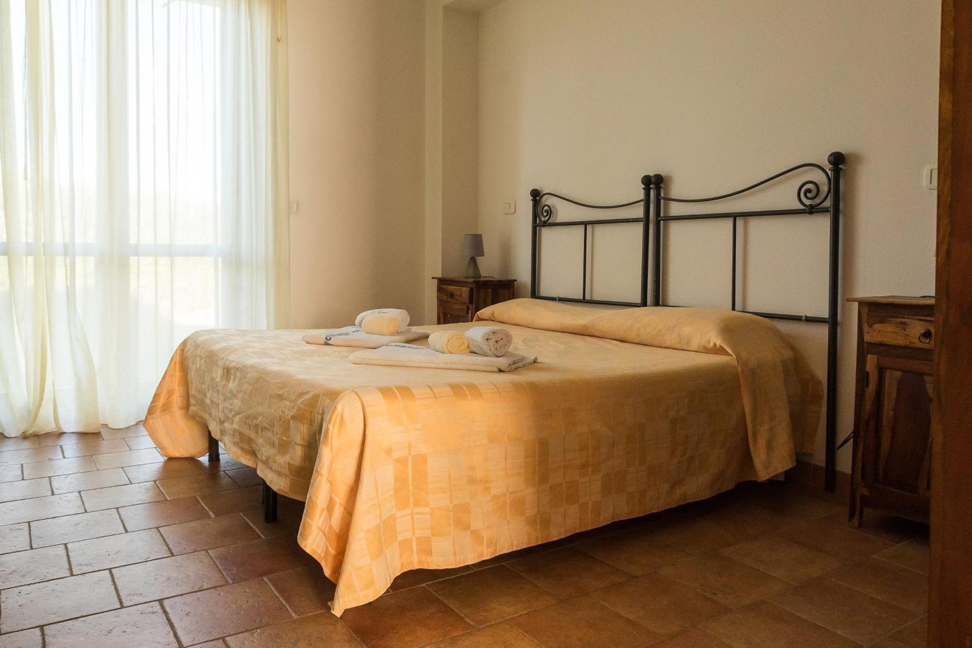 Three-Bedroom Apartment,1611060539:JPEG