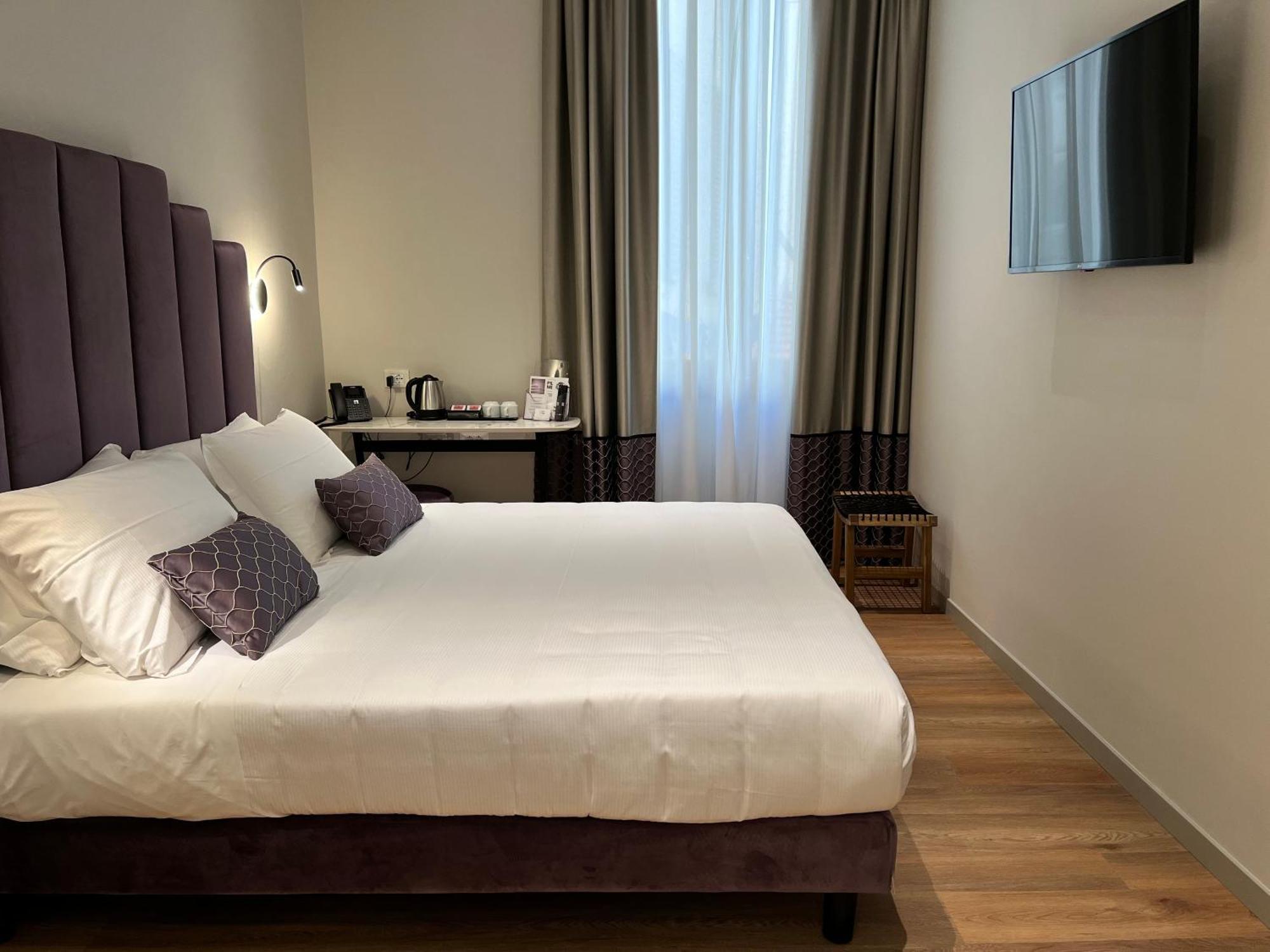 Superior Double or Twin Room City View