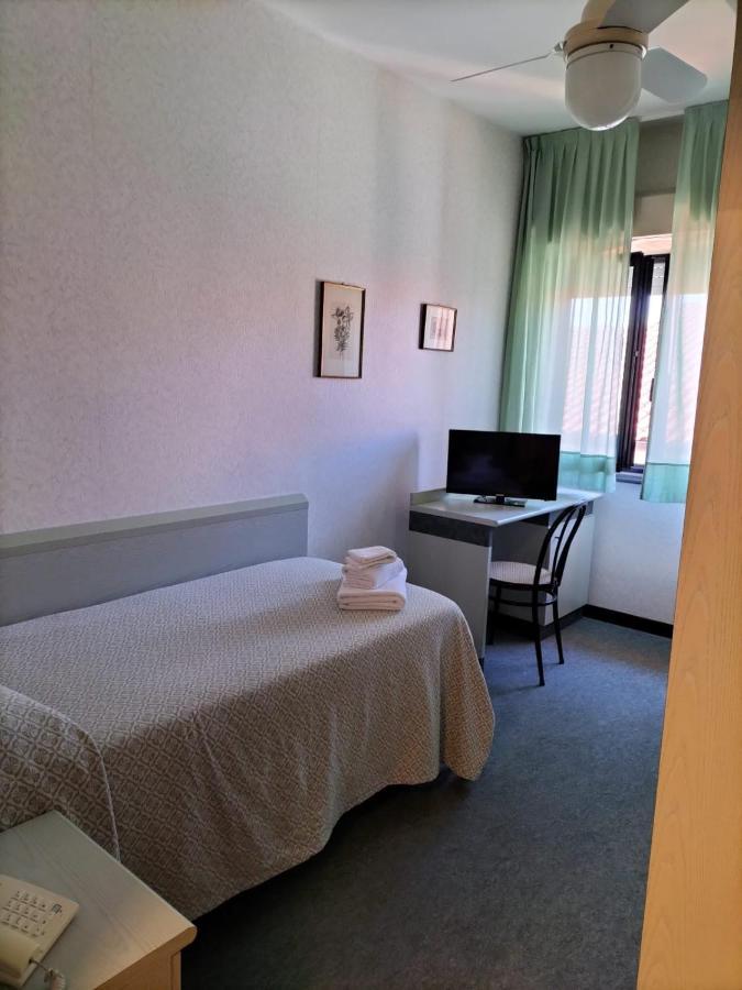 Single Room,1233934601:JPEG