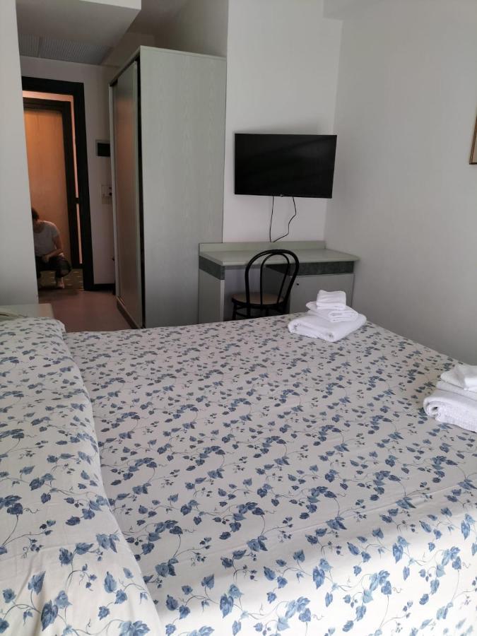 Standard Double Room,1240899496:JPEG