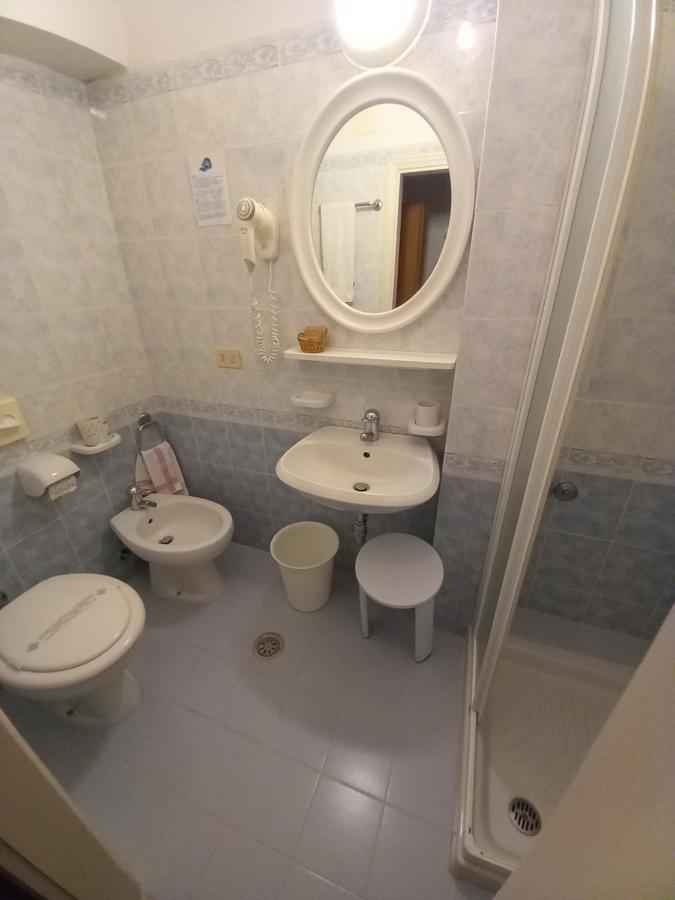 Basic Triple Room