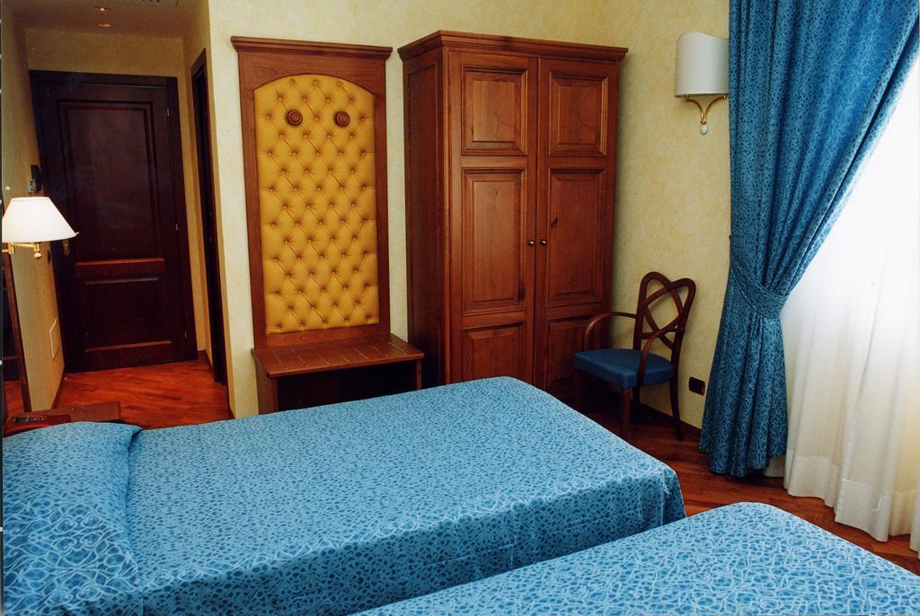 Superior Double or Twin Room,302149228:JPEG