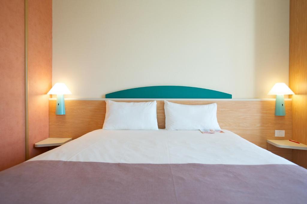 Standard Double Room,12637353:JPEG