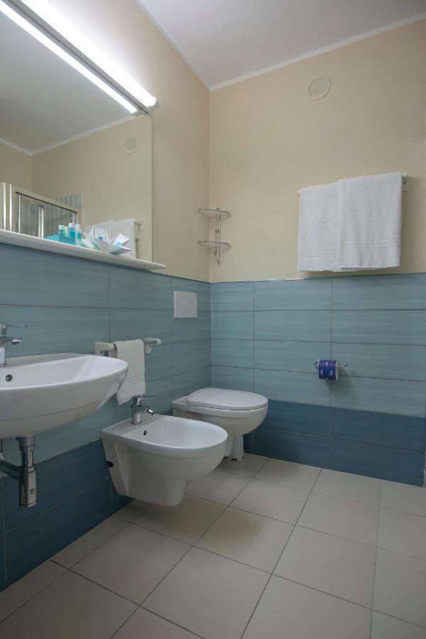 Triple Room,1265415460:JPEG