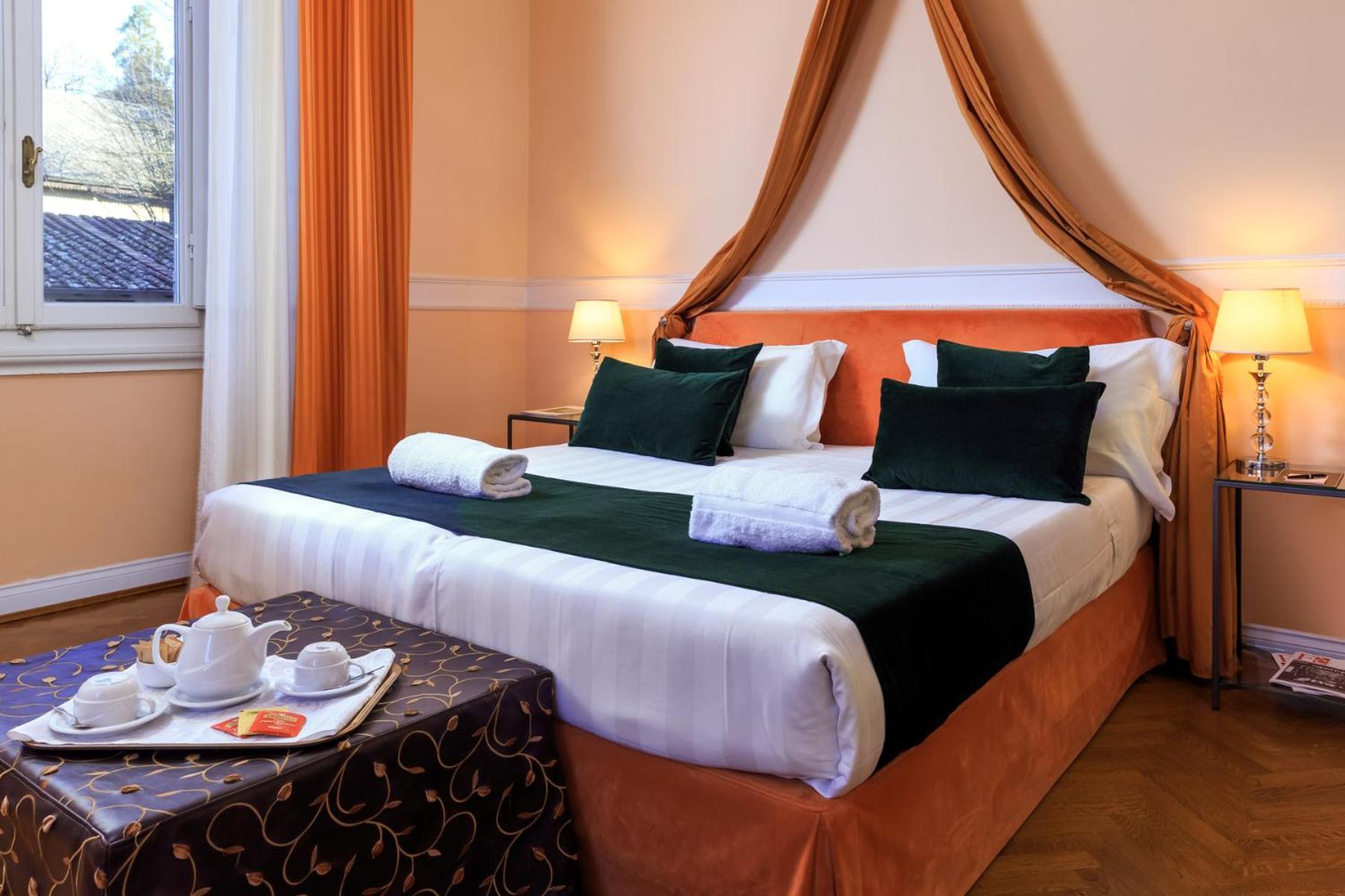 Deluxe Double or Twin Room