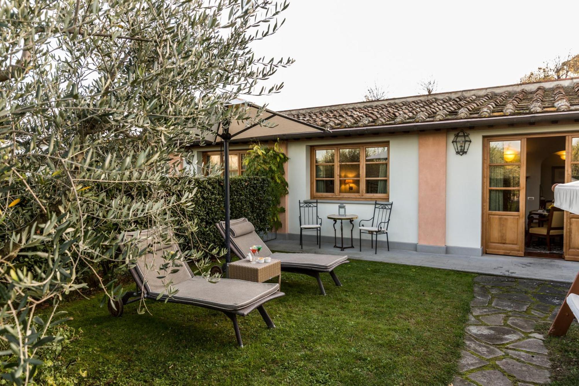 Junior Suite Private Garden