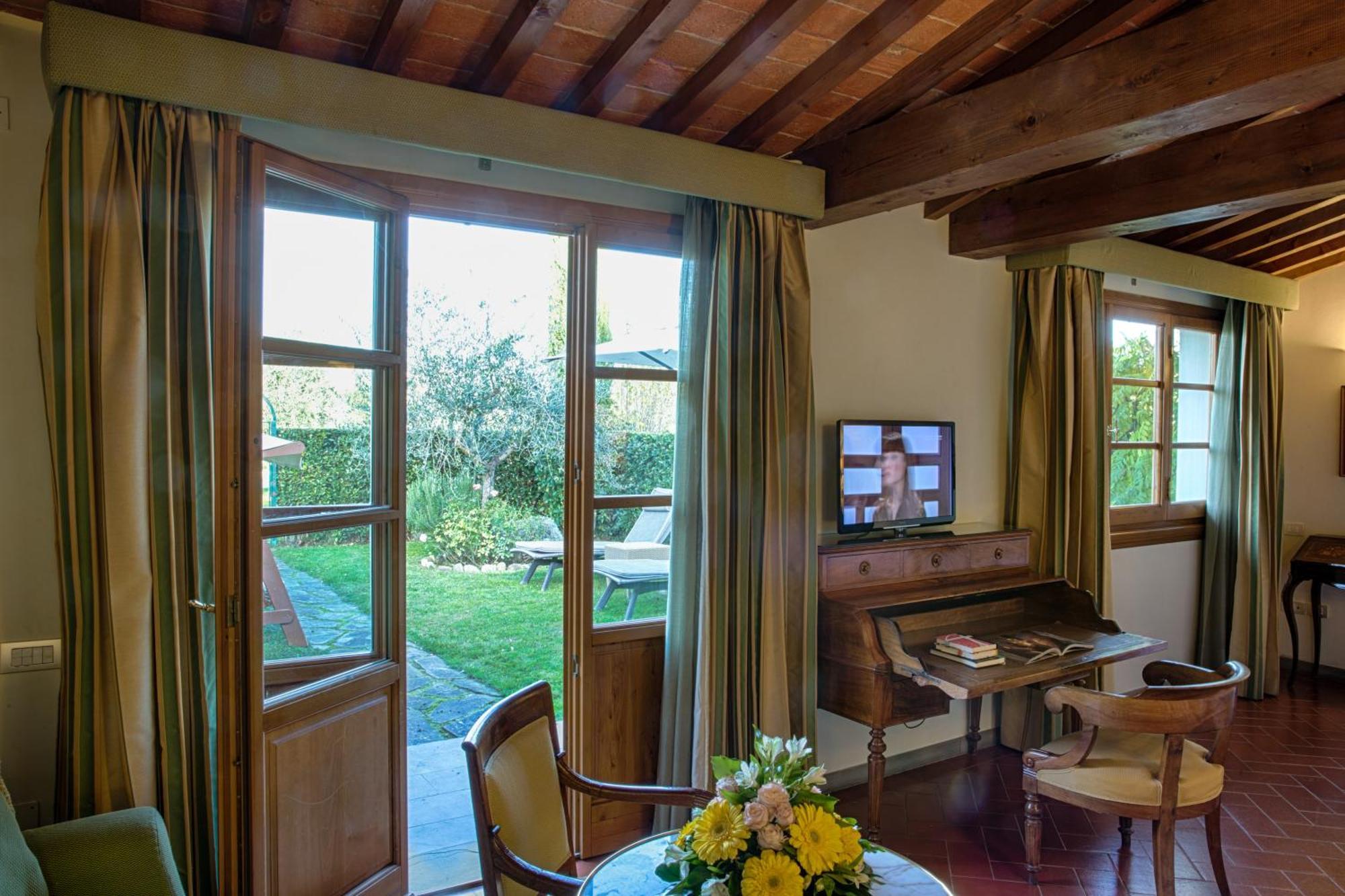 Junior Suite Private Garden