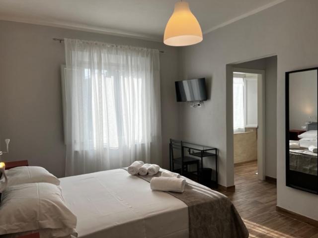 Double Room Private Bathroom