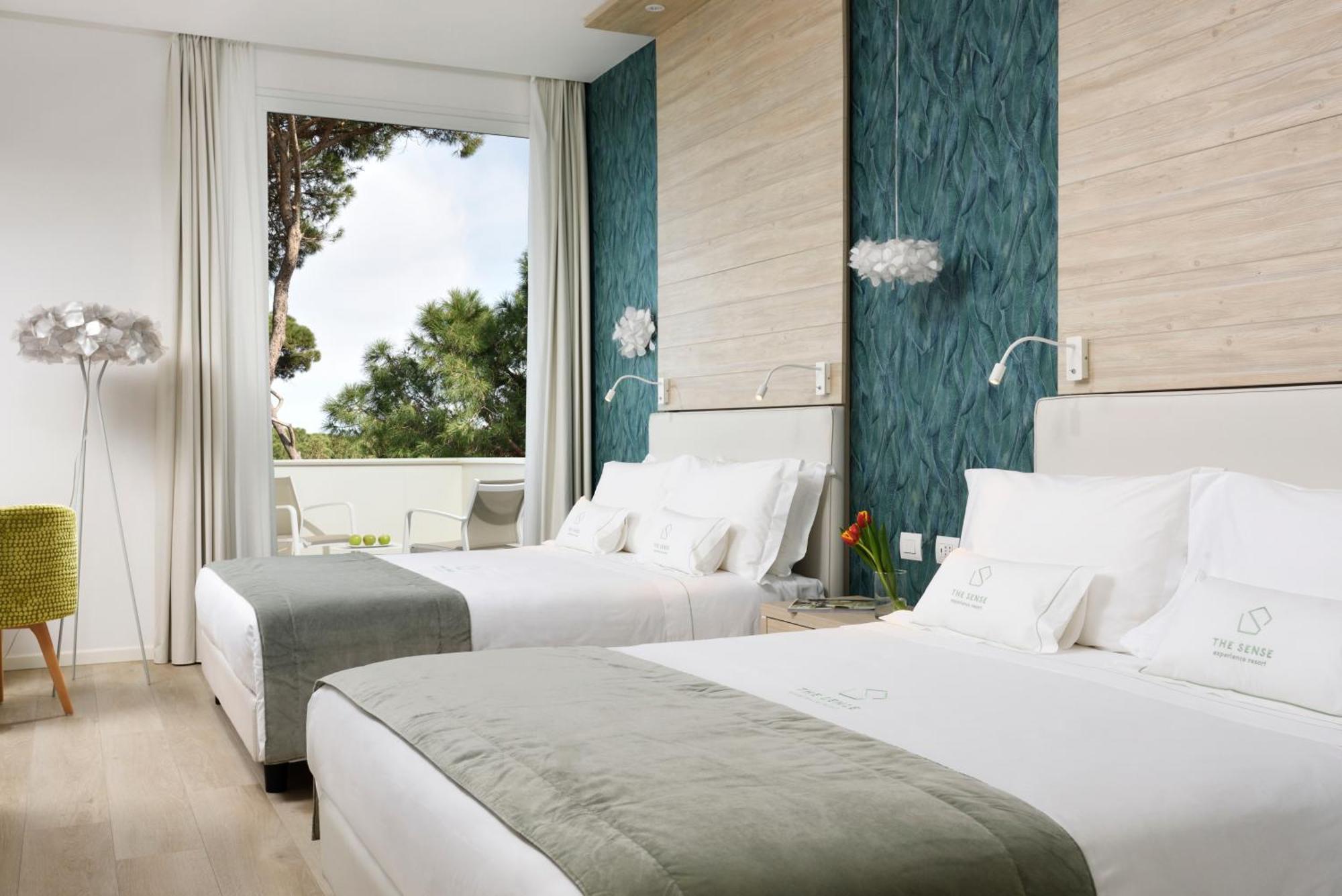 Deluxe Double Double Sea View