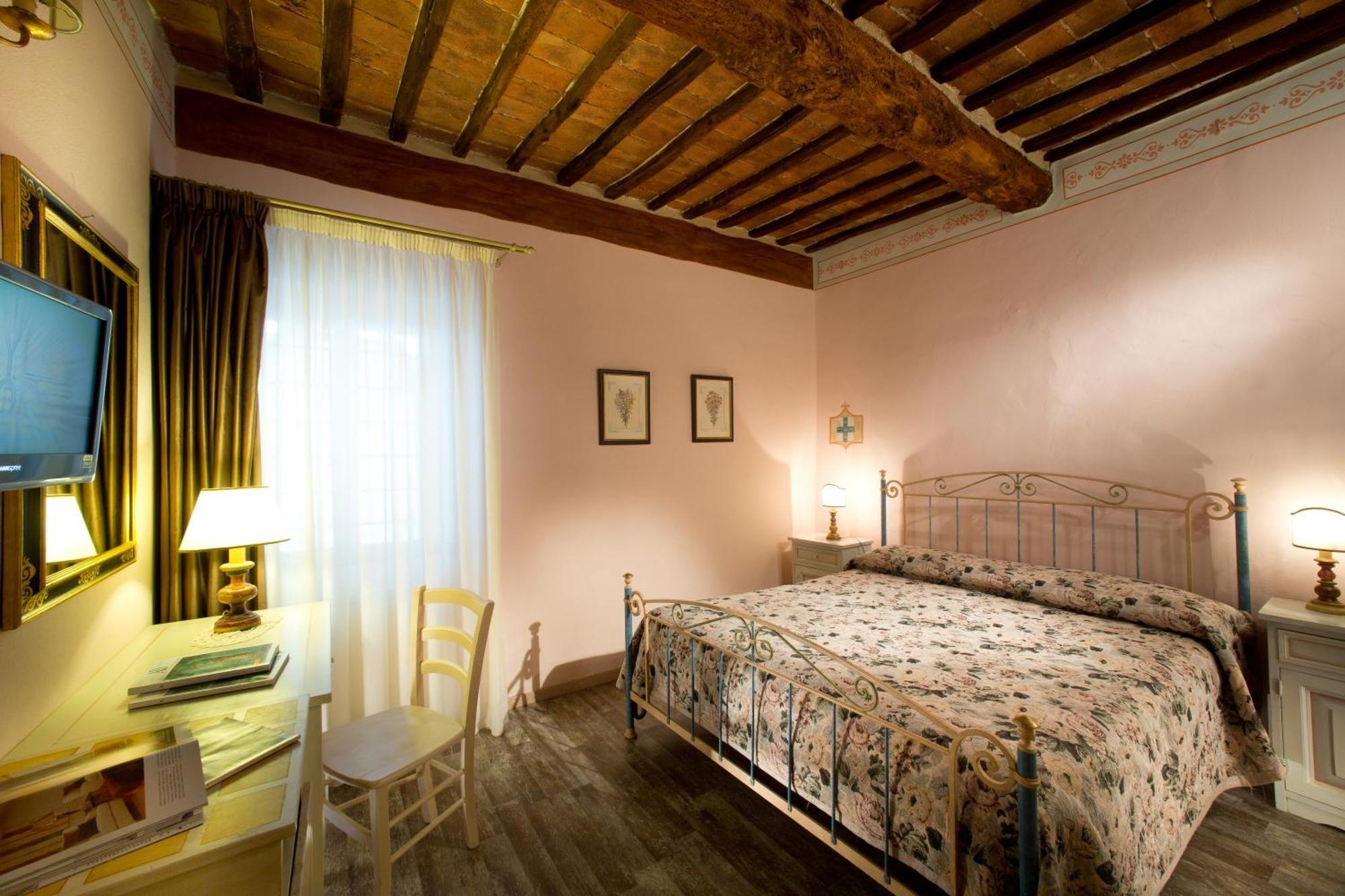Classic Double Room