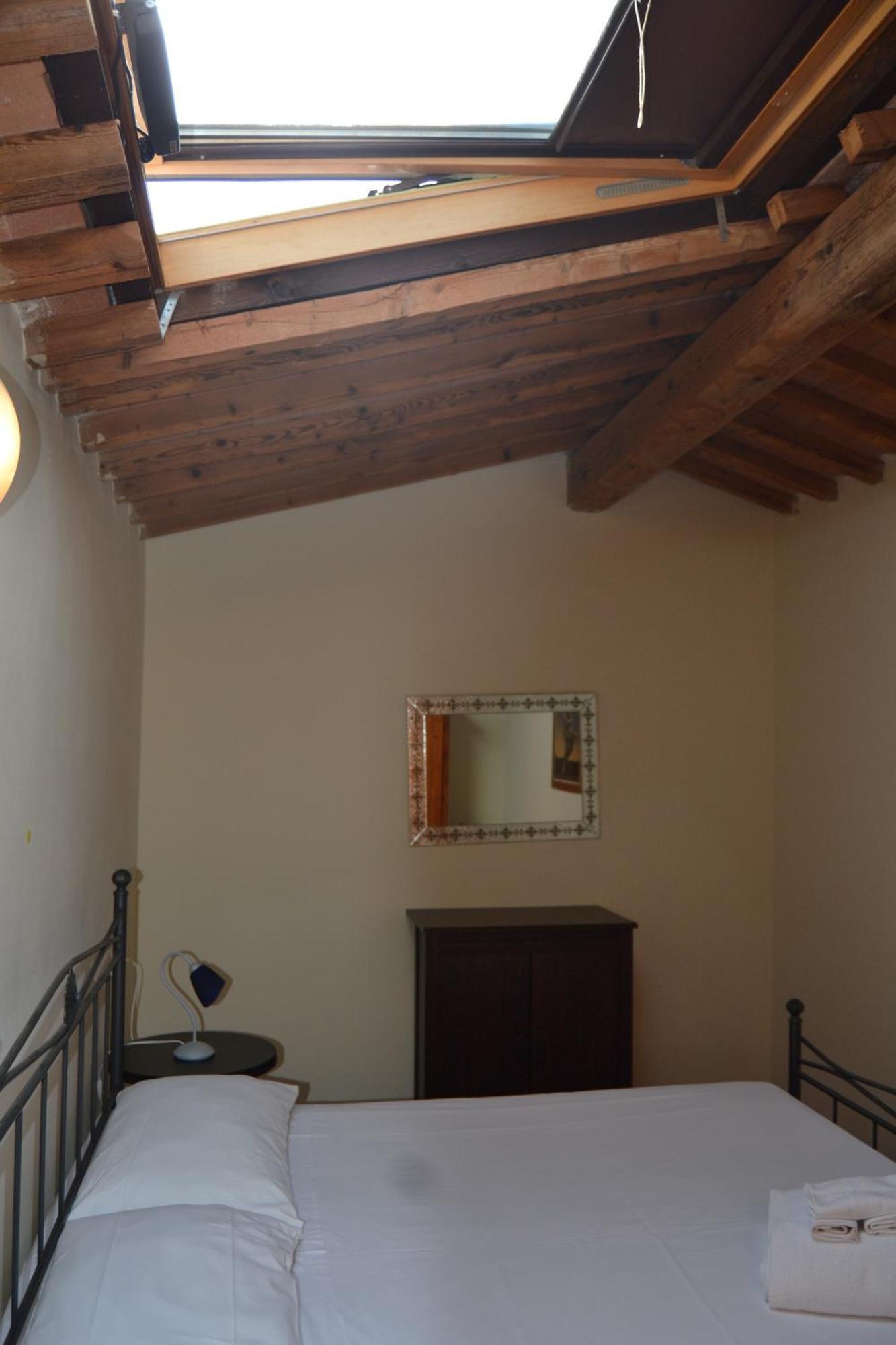 One-Bedroom Apartment,48333313:JPEG