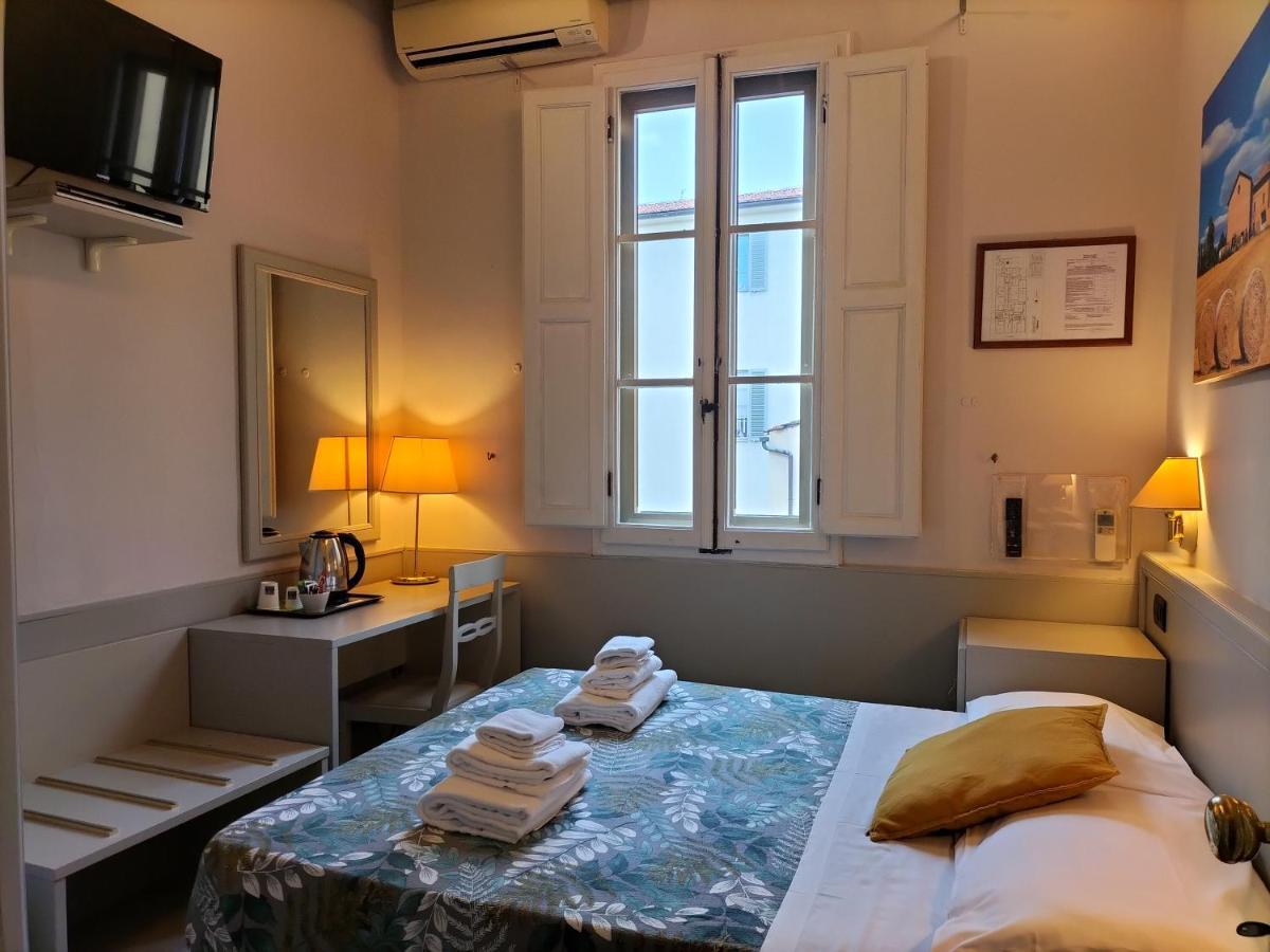 Economy Queen Room