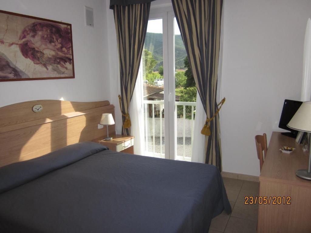 Double Room with Balcony,632723811:JPEG