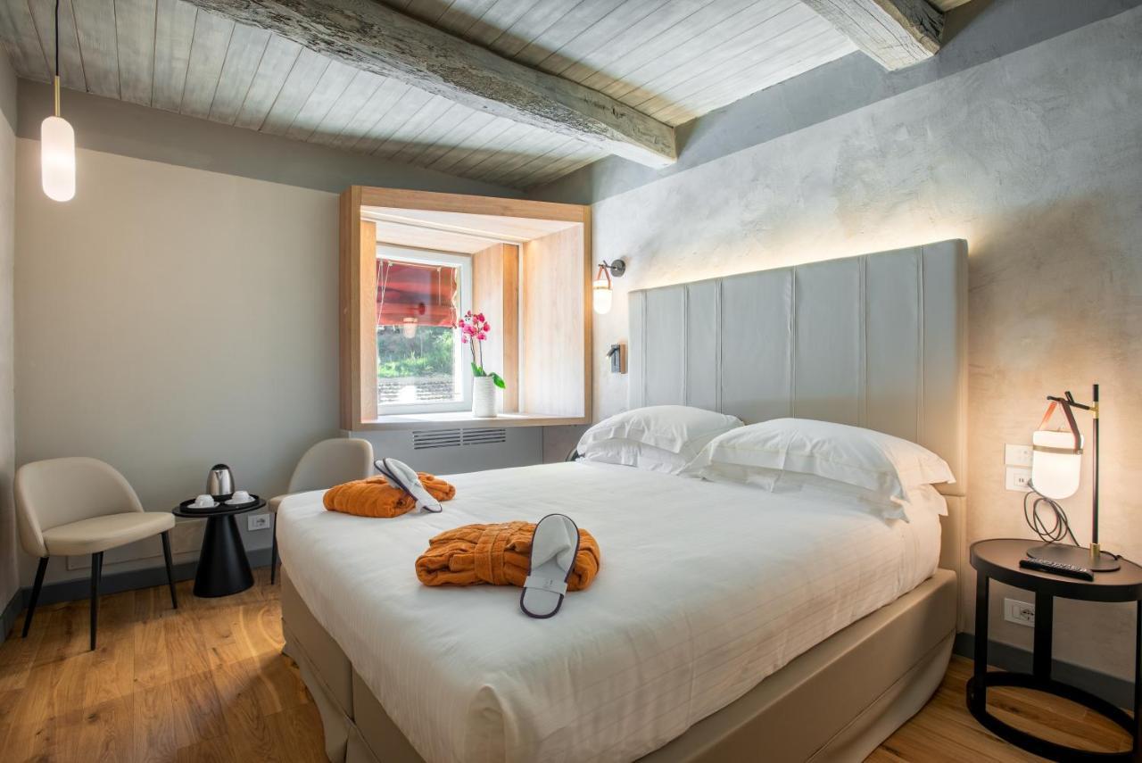 Deluxe Room,1312323331:JPEG