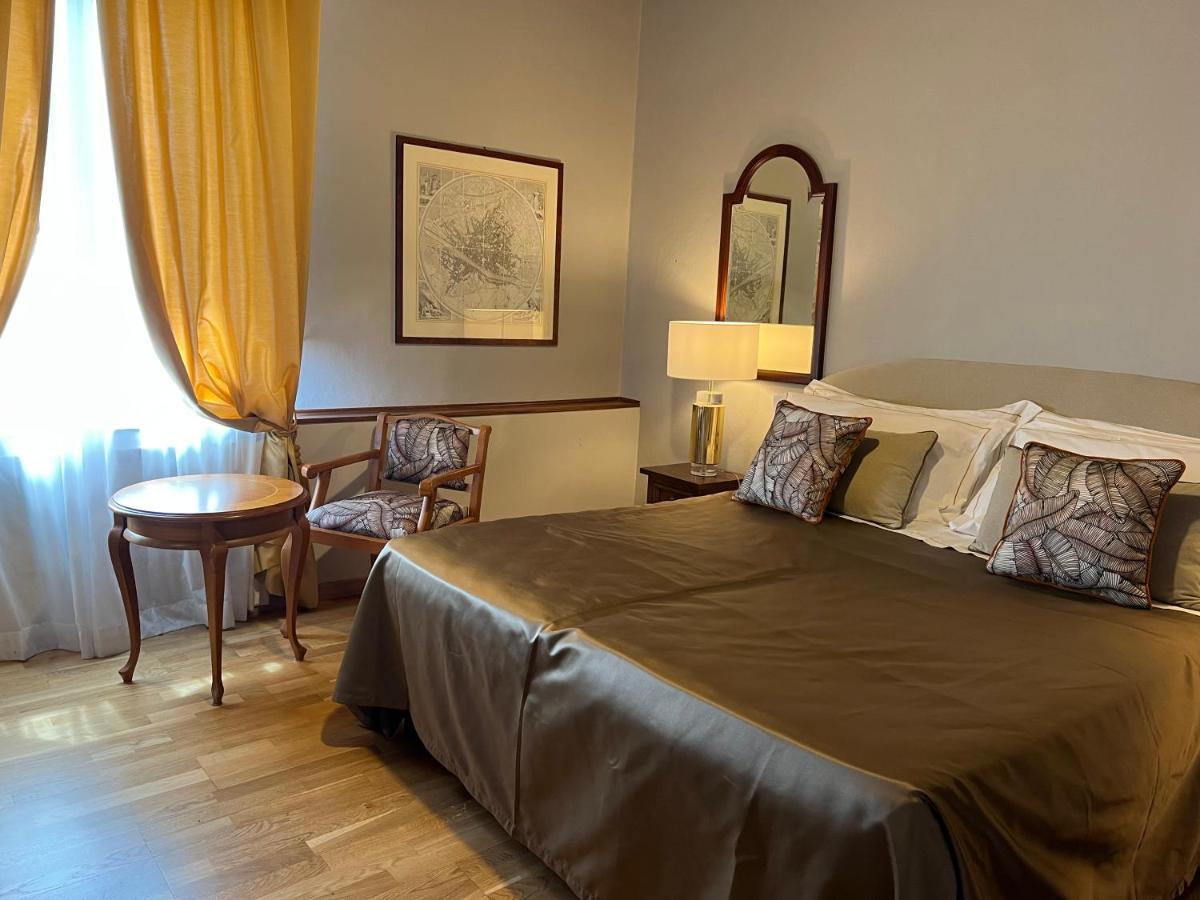 Deluxe Double or Twin Room City View