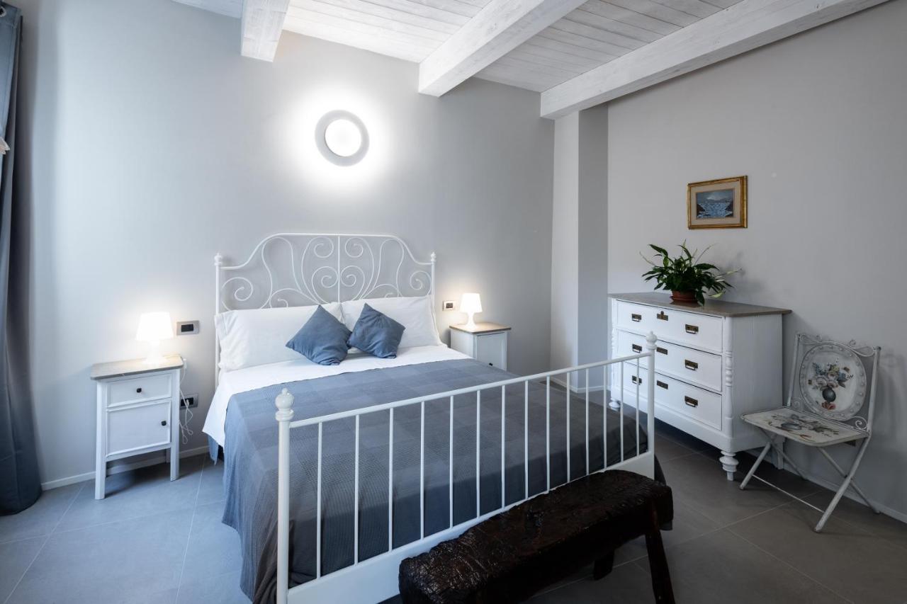 Double Room,1319818117:JPEG