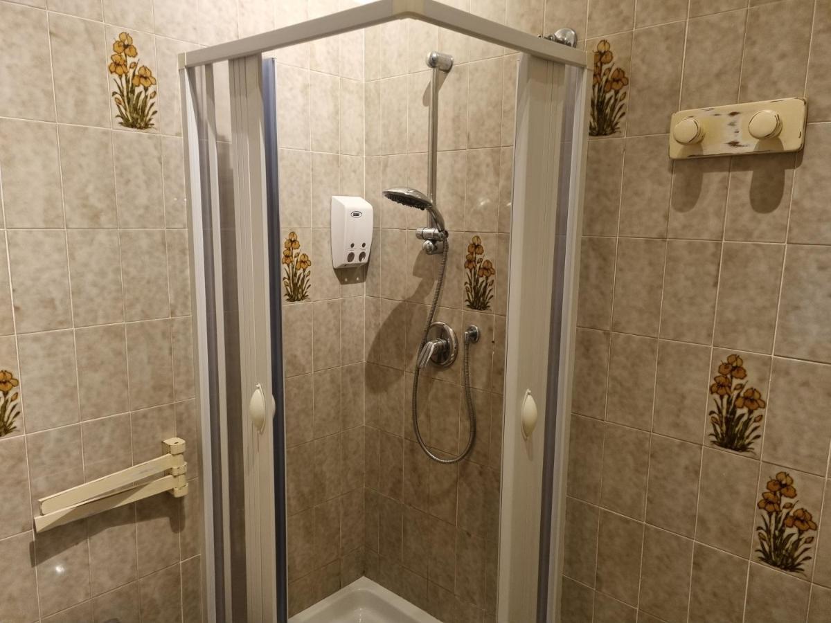 Double Room Private External Bathroom